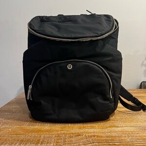 Lululemon New parent back pack!!